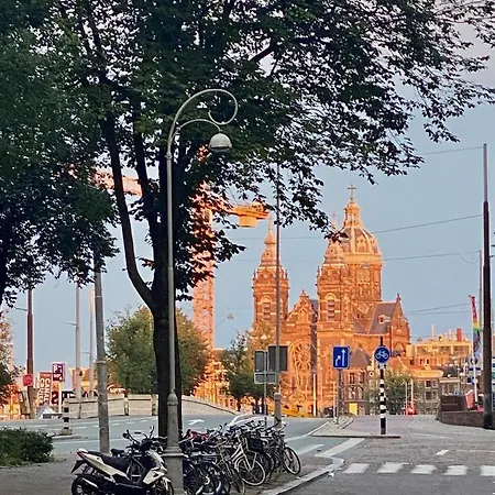 Barrio Гостевой дом Амстердам